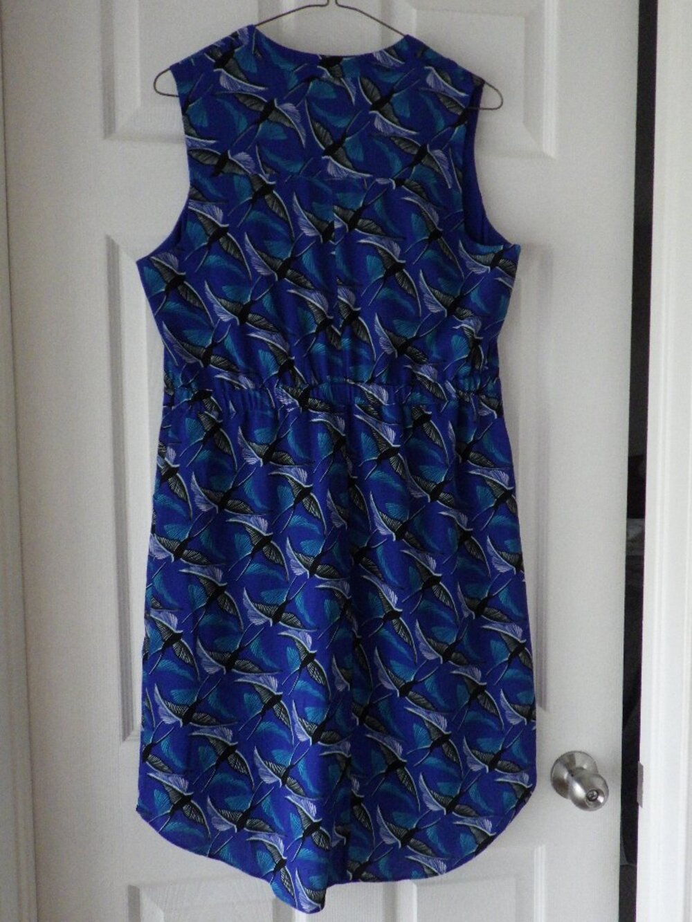 APT. 9 Dress Cinch Tie Waist Sleeveless Women's Medium Blue Pattern Birds Pocket - Picture 3 of 9